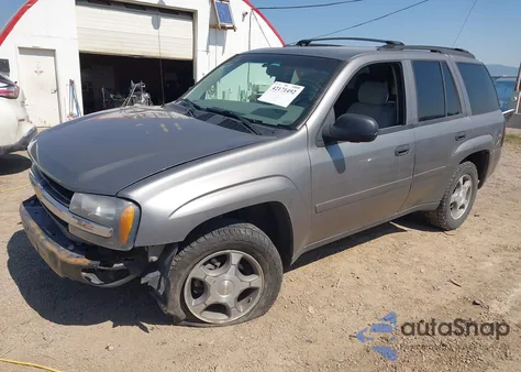 2007 Chevrolet Trailblazer Ls z USA, uszkodzony, nr VIN 1GNDT13S272168904